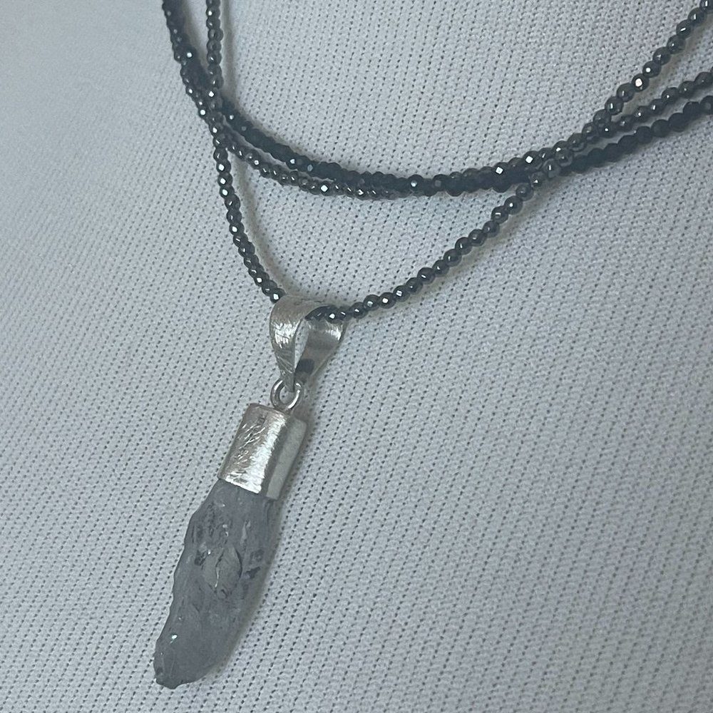 Petite Gemstone Iron Grey Hematite Choker Necklace | 18" | NWT - Picture 2 of 5